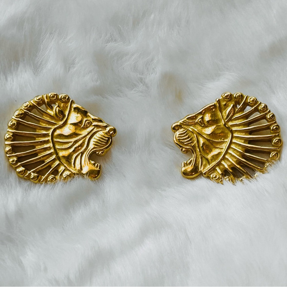 VINTAGE Museum of Modern Art Lion Head Earrings